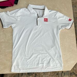 Uniqlo tennis shirt